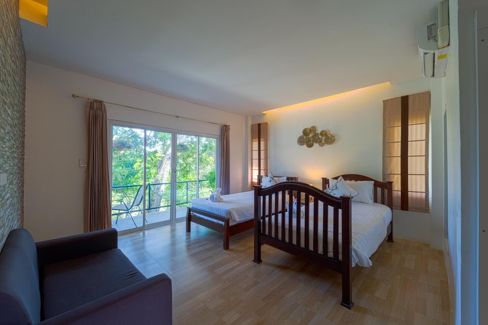 Fantastic 7 Bungalow Private Resort BR7