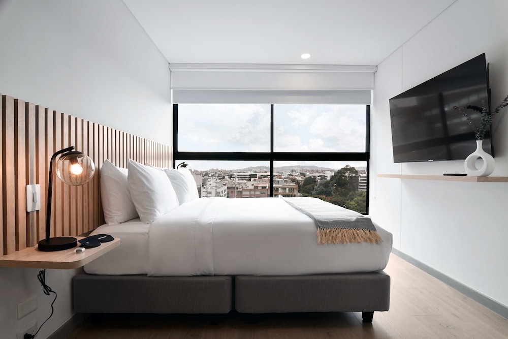 w Impeccable Loft w Great View in Santa Barbara