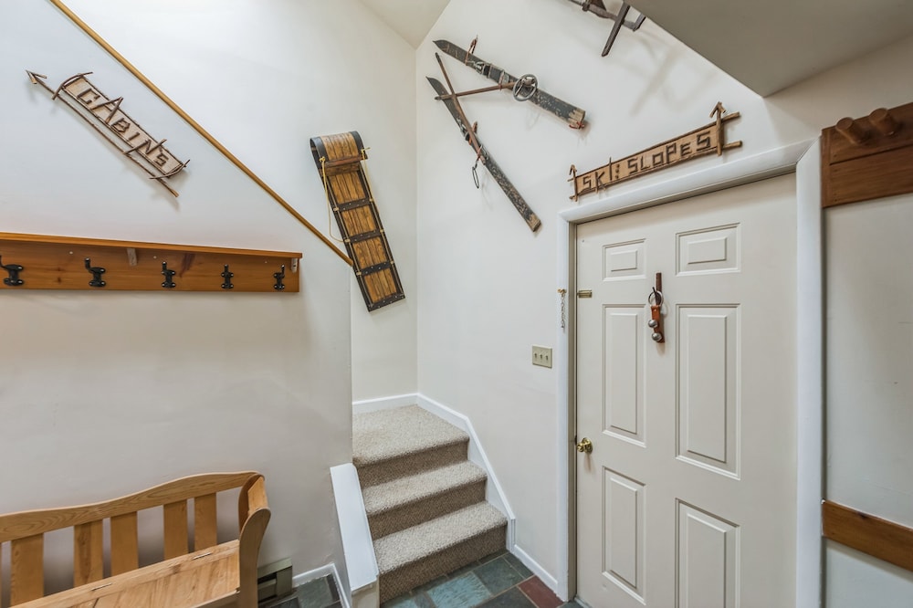 Lower Darby 2 Bedroom Townhouse by The Summit at Gore Mountain