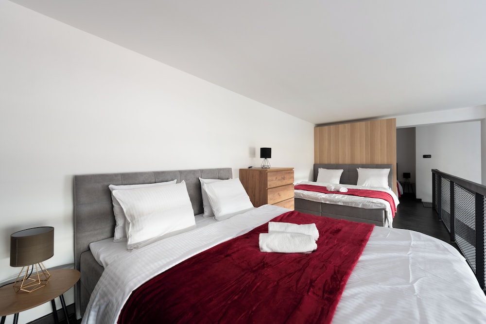 Stylish apartments near center