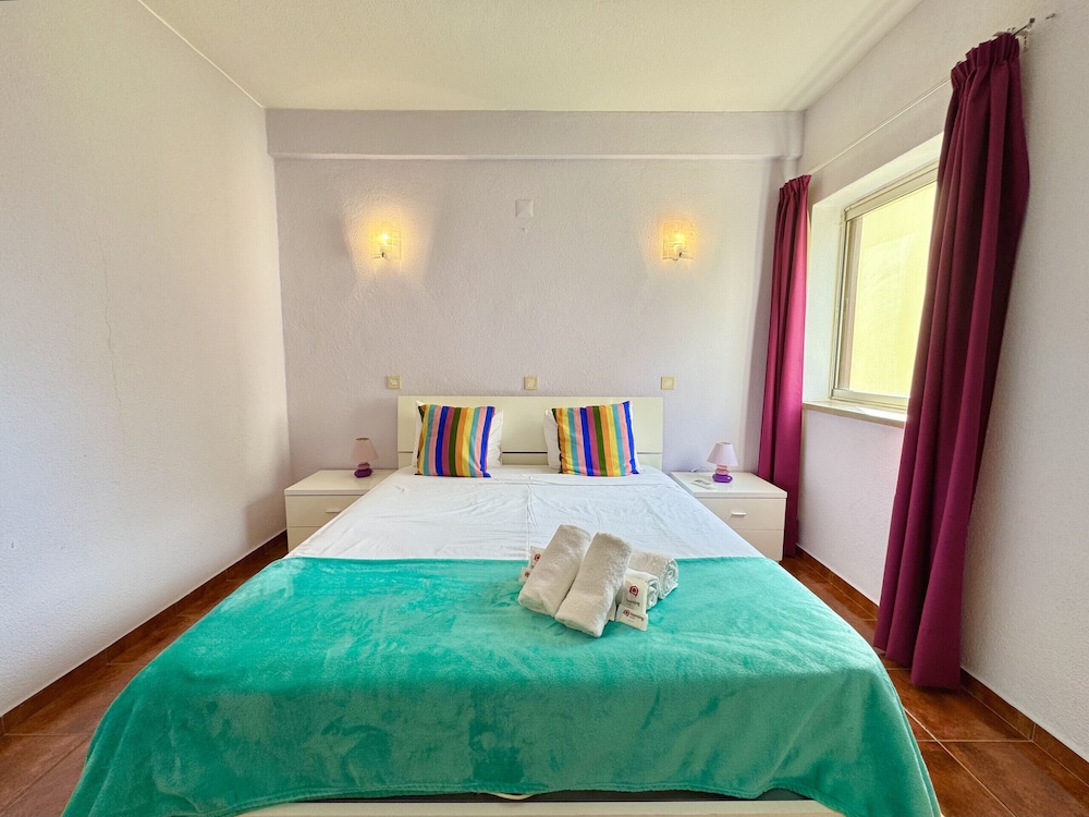 Vilamoura Central 10 by Homing