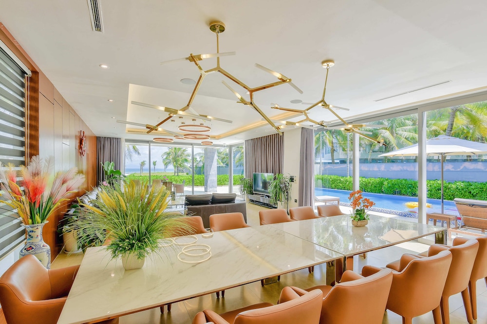 Ocean Luxury Villas Danang