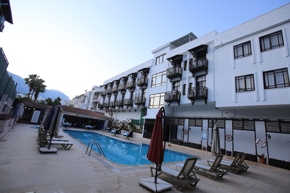 Melissa Moment Apart - Image 16