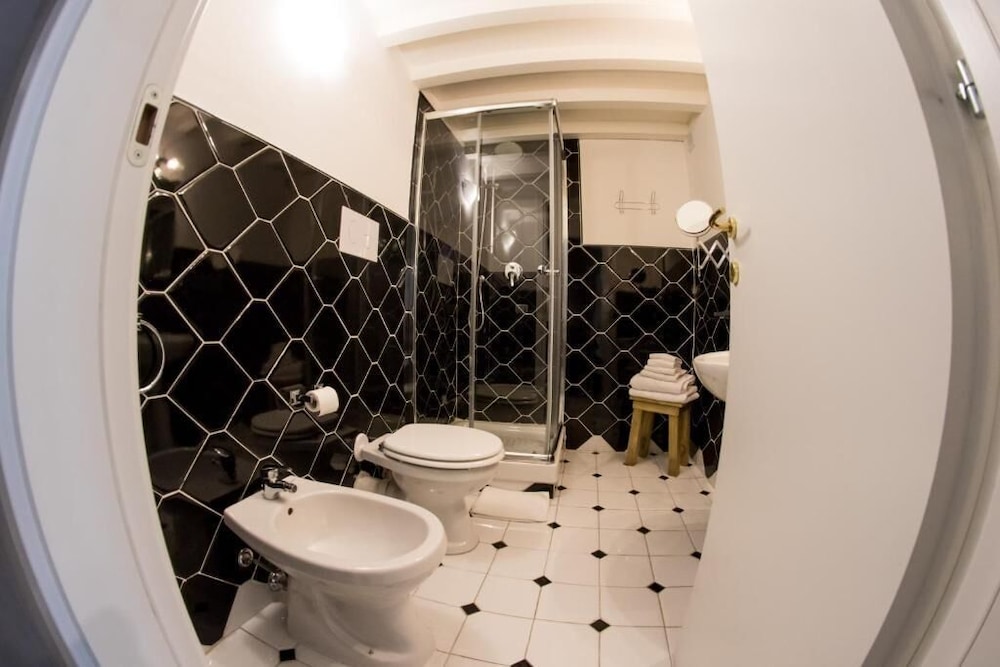 Balate maqueda bnb