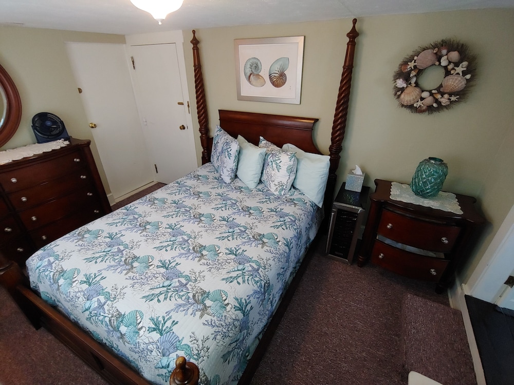 Island Guest House B&B