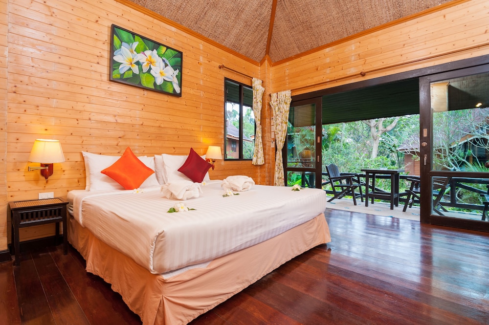 Palm Leaf Resort