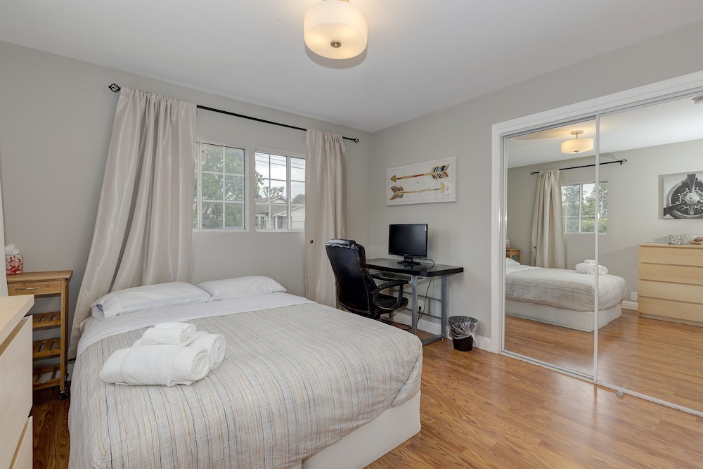 Cozy 2bd House, Minutes From Fb And Stanford Univ! 2 Bedroom Home by RedAwning - Property Image 9