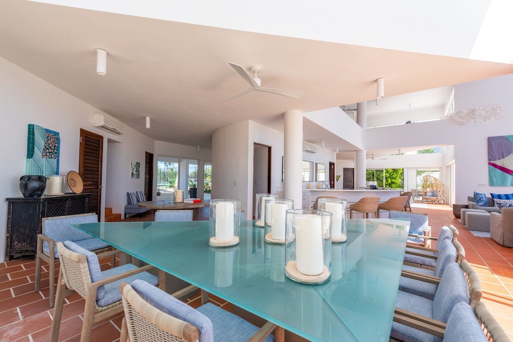 Altamer Resort
