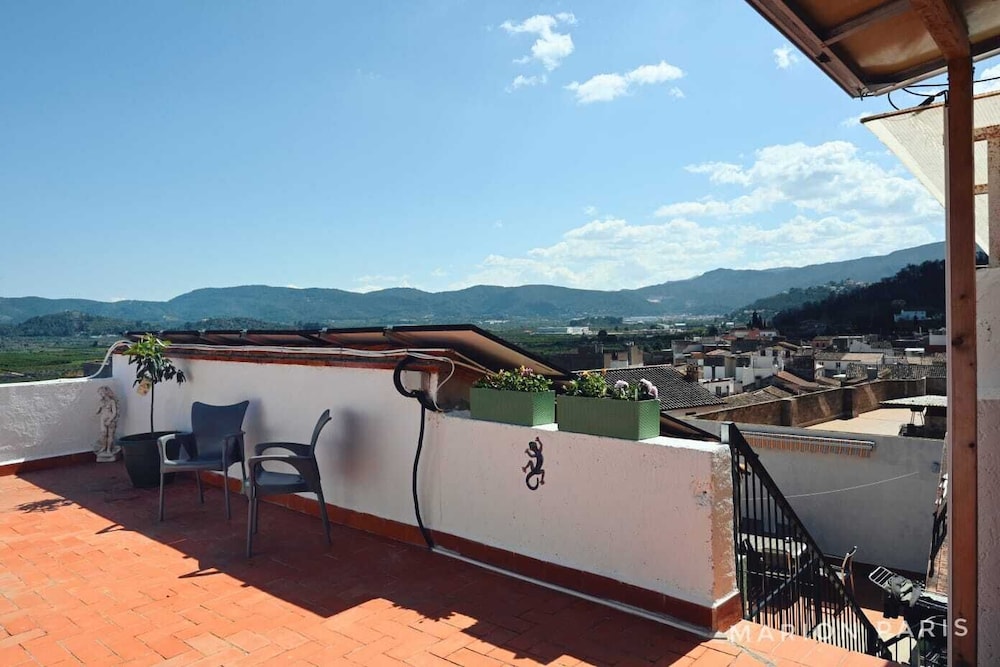 Town House in Old Town Ador, Gandia