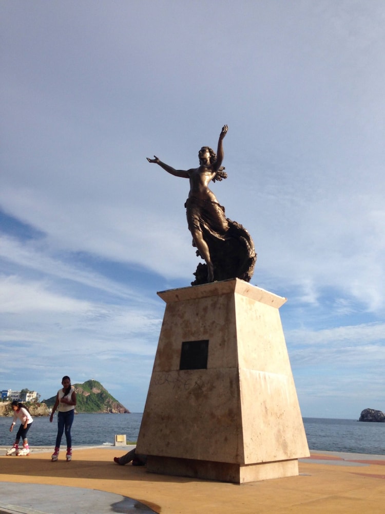 Photo 13