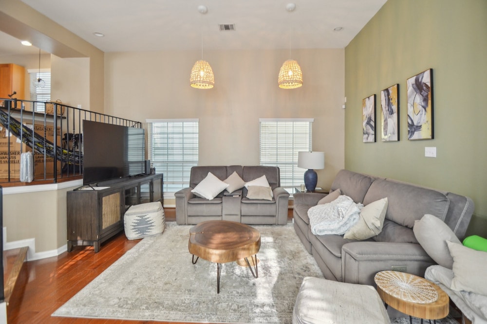 Stylish Houston Heights House 3 Bedroom Townhouse