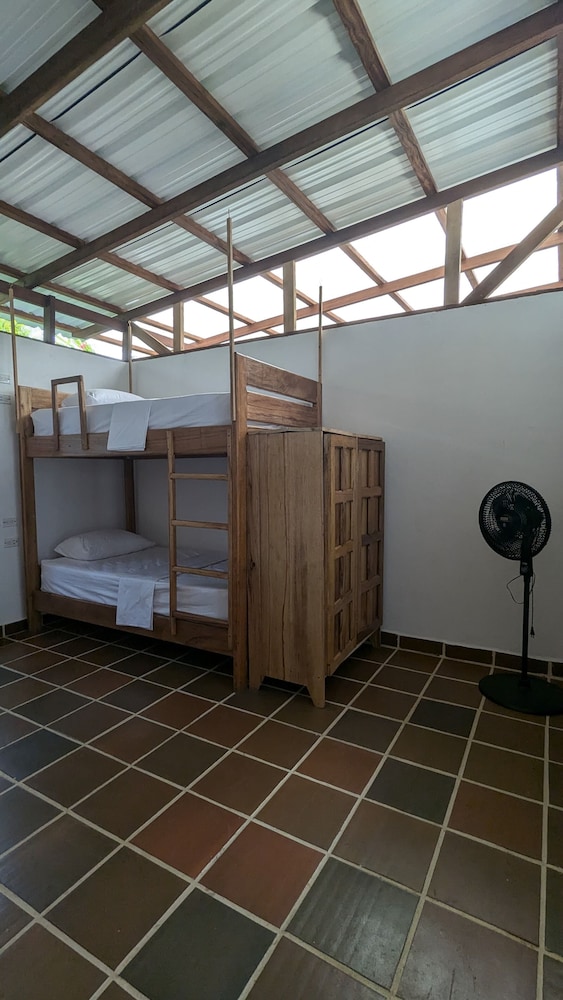 Pacific Waves Hostel & Surf