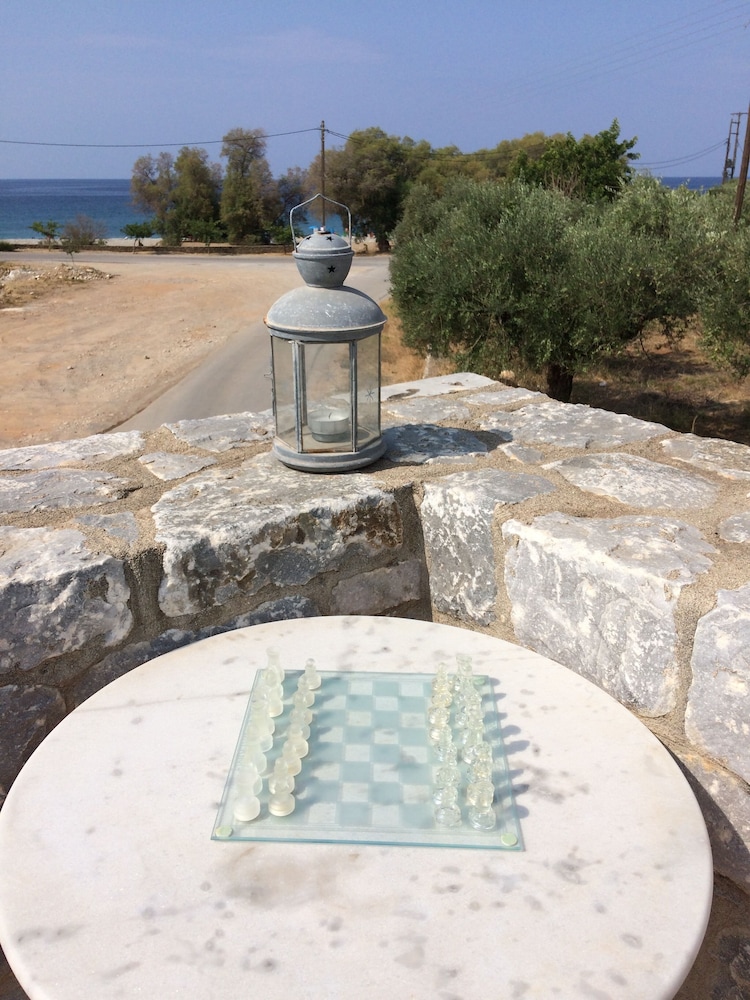 Leonidas Stone Houses Near Beach 50 Meters Away From Tavern With Local Food view 2