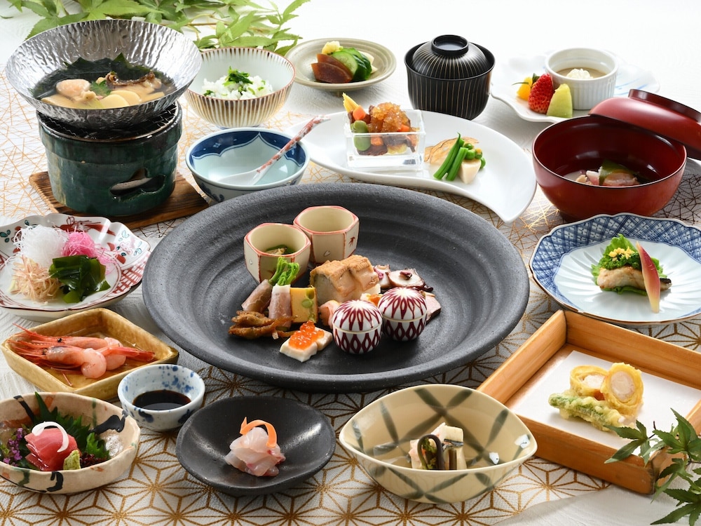 Yamanaka Onsen Kuriya Yasohachi