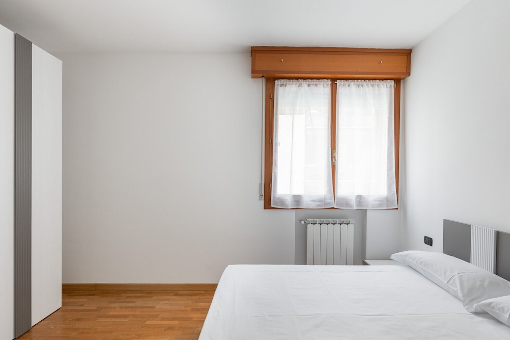 Bologna Modern Apartment by Wonderful Italy