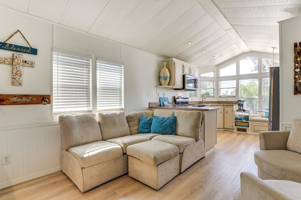 3 Mi to Nokomis Beach: Resort Home in Florida