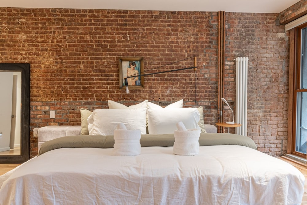 Hawthorn I by Rove Travel 3BR Duplex Loft
