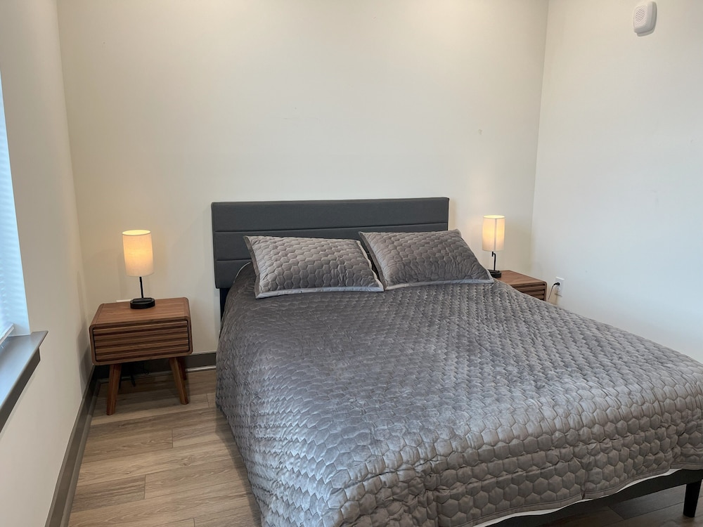 Capital City Apt - 101