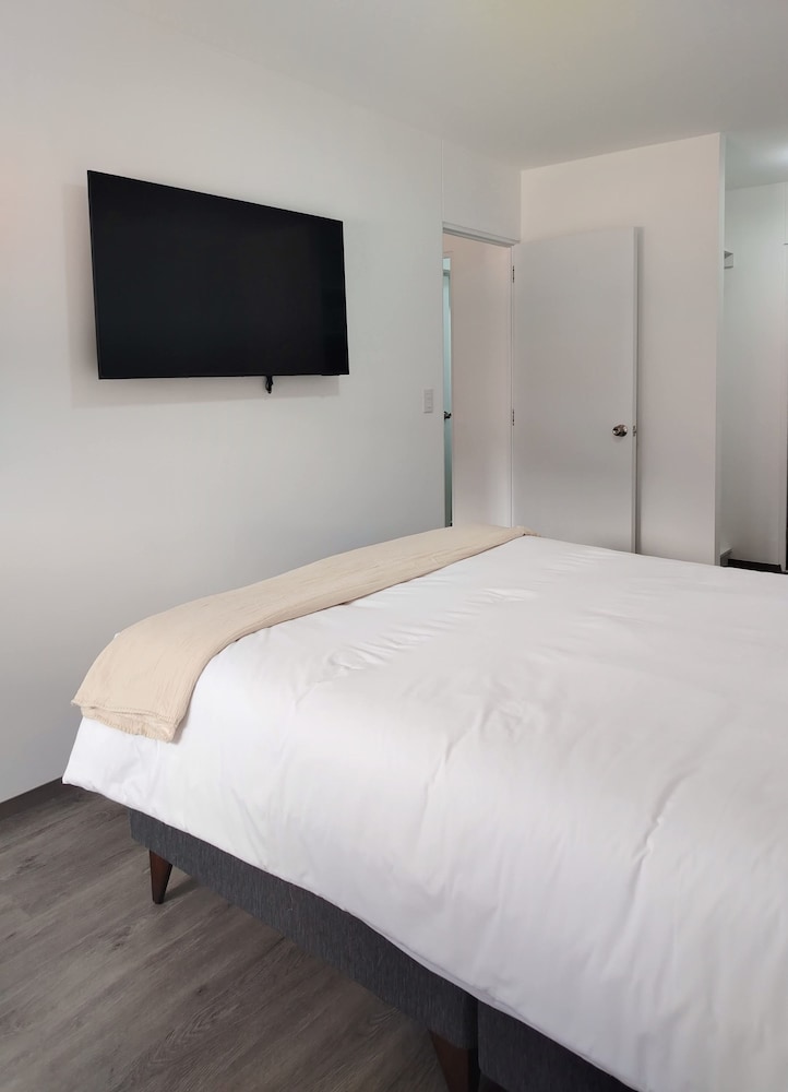 w Bright Stylish 2BR in Cusco