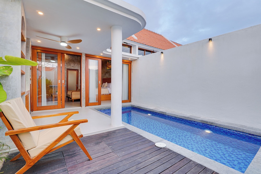 LaLuxe Villa and Residence