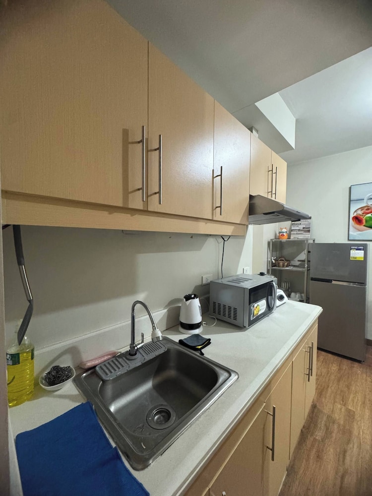 Flair Towers Condo Near MRT Bonifacio and Shaw Within Greenfields