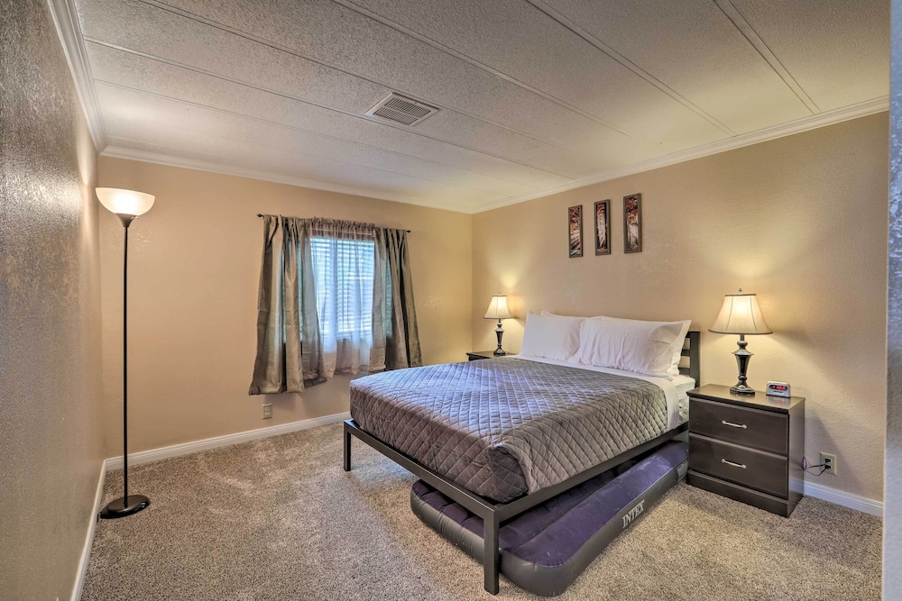 Page Vacations - Page Home w/ Patio  Bbq, 3 Mi to Lake Powell! - Property Image 4