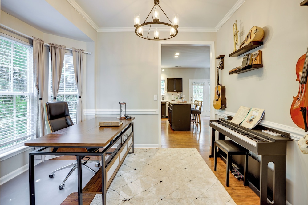 Playroom & Home Office: Family Retreat in Mauldin!