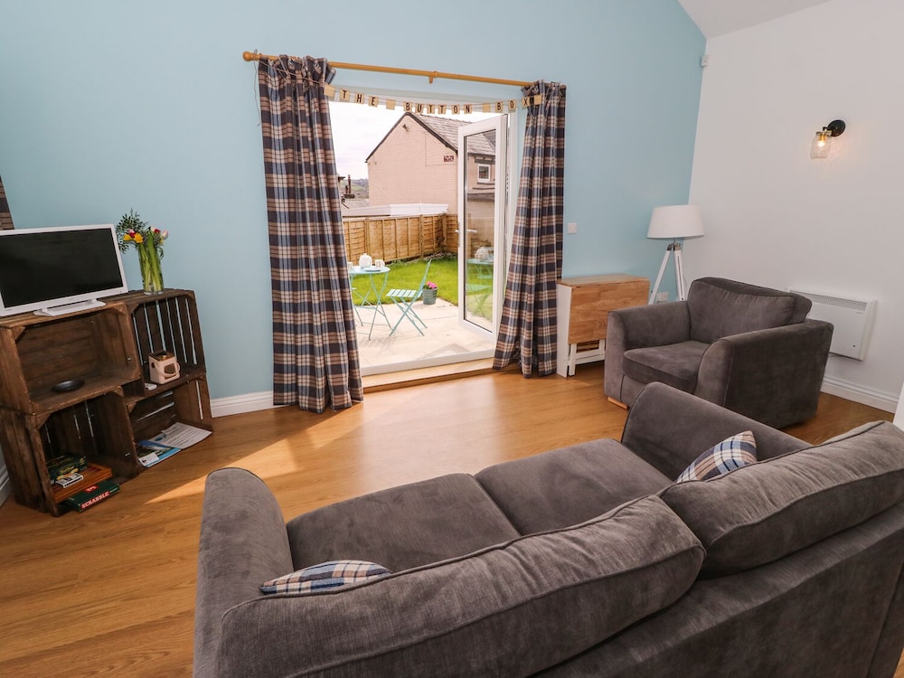 Huddersfield Vacations - The Button Box - Property Image 1