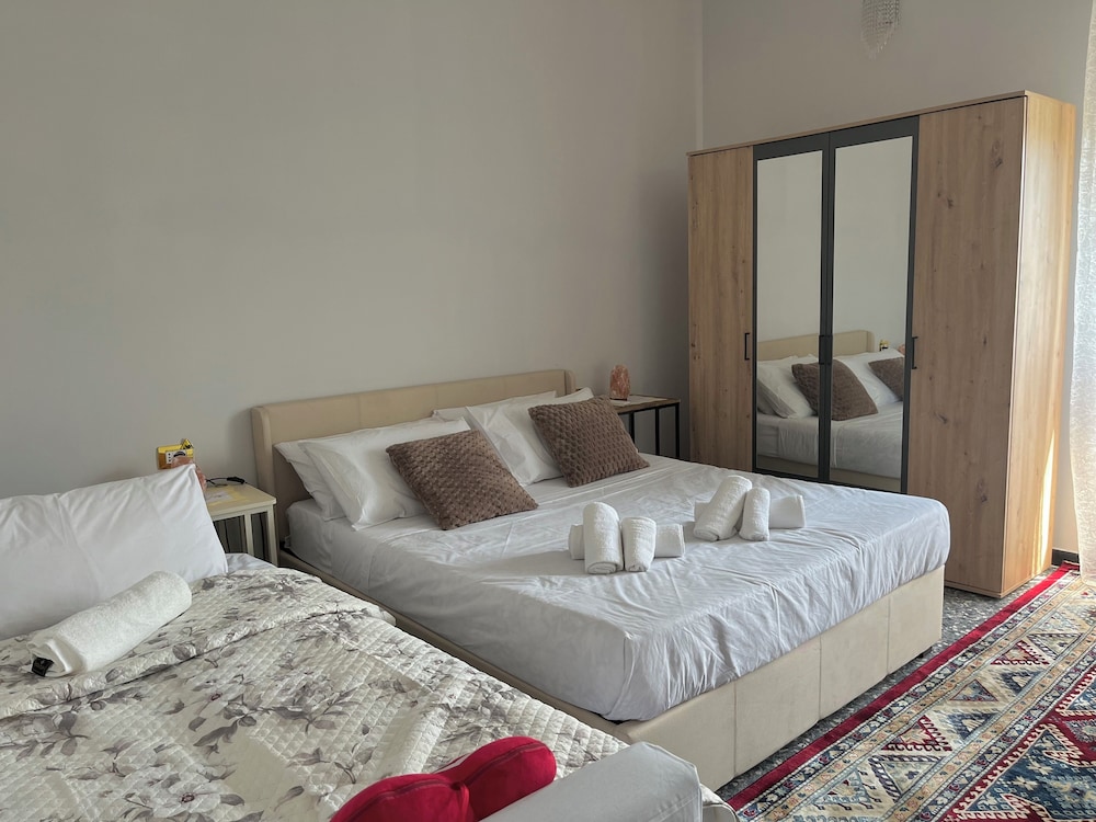 S.R. Guesthouse