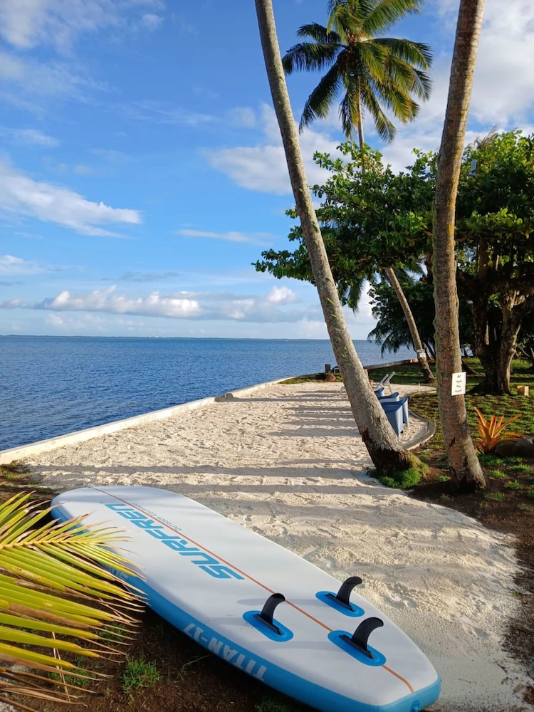 Sublime Tahiti Beach Retreat