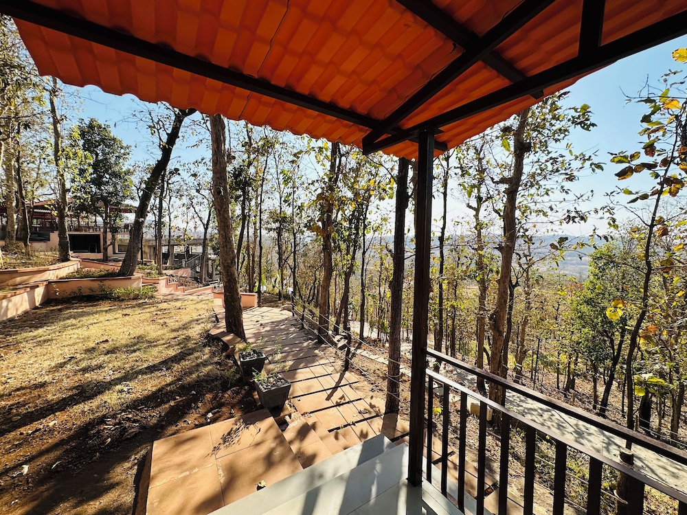 Wild heaven Glamping And Resort Saputara
