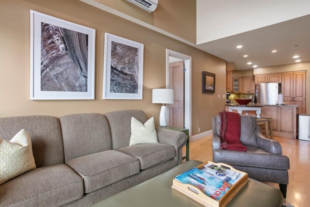 304 - One Bedroom Royal Plaza 1 Condo