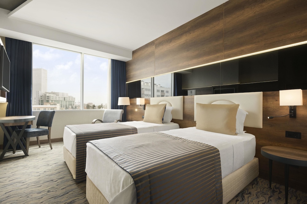 Ramada by Wyndham Mersin - Image 54