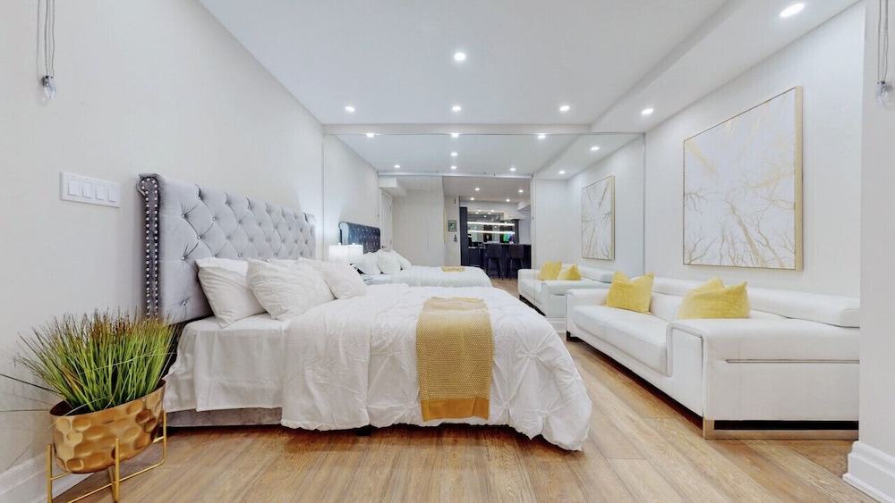 Family Modern Walkout Basement w Sauna Ski Resort 30min