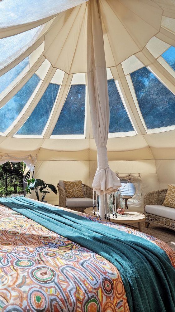 Lakebrook Country Escape