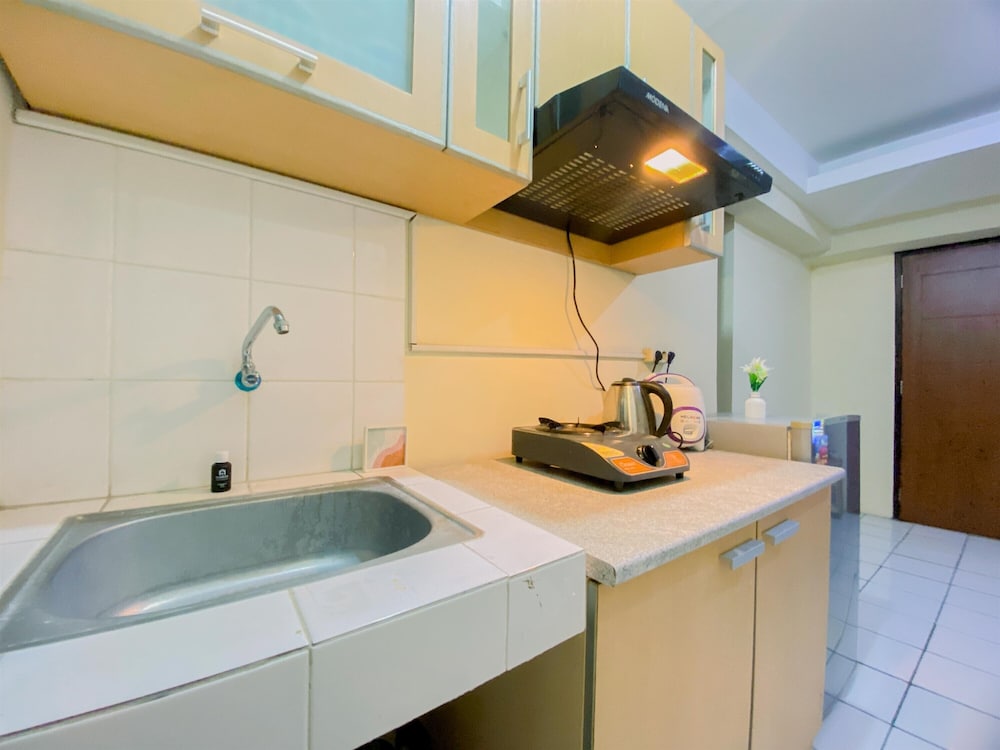 Comfortable And Good Choice 2Br At Kebagusan City Apartment