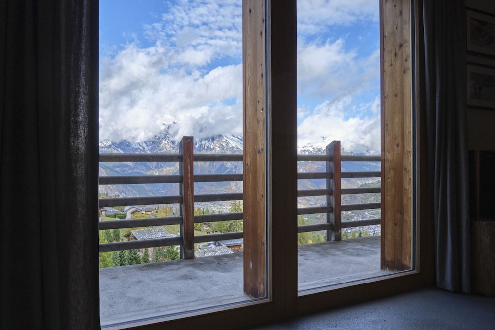 Beautiful Luxury Chalet Roy With Incredible Views
