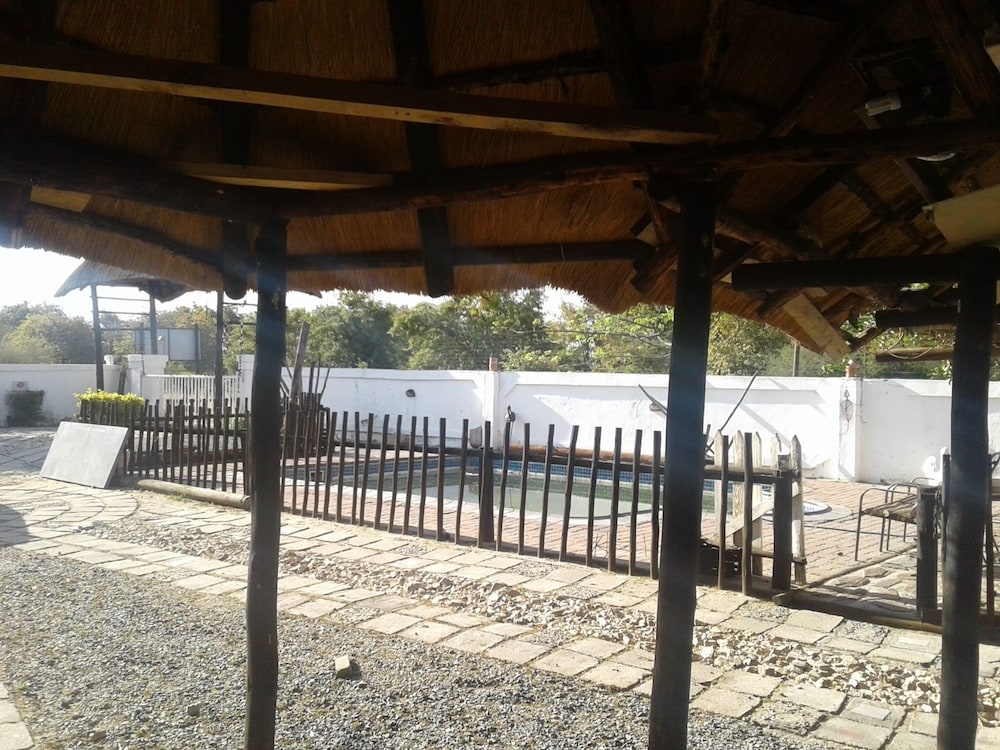 Road View Lodge