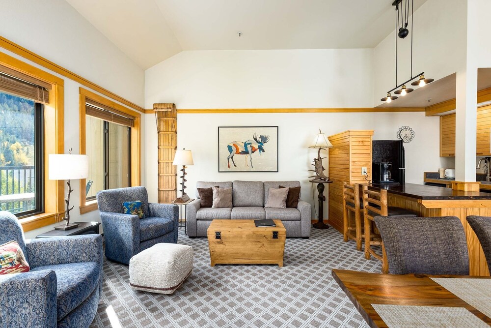 Keystone Ski Resort CO - Slopeside Lodging