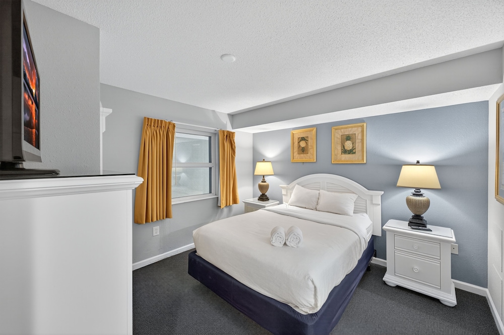 Atlantica 656 2 Bedroom Condo