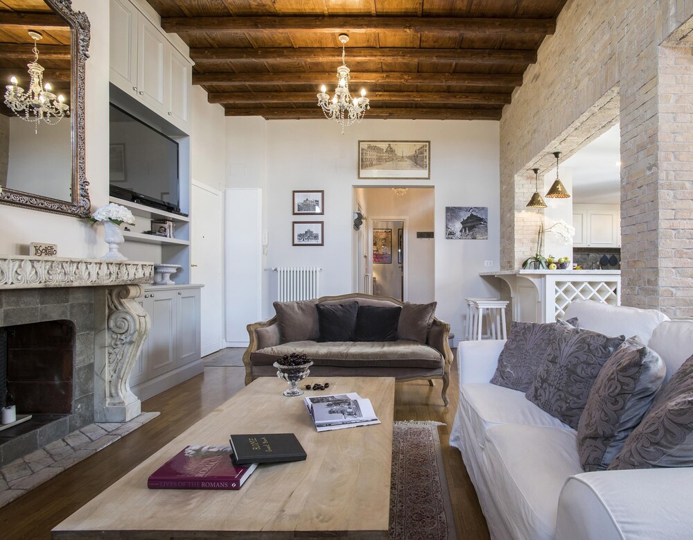 Il Bacio Luxury Spanish Steps Penthouse With Terrace Perfect