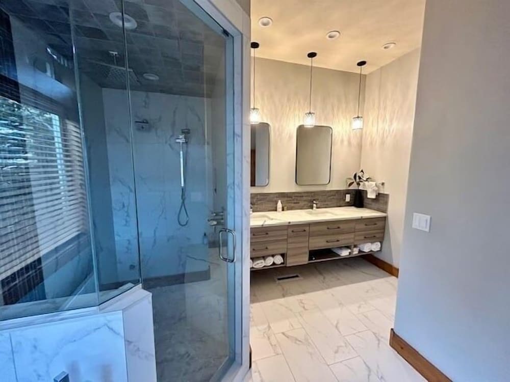 Seven Peaks 3 Bedroom Home