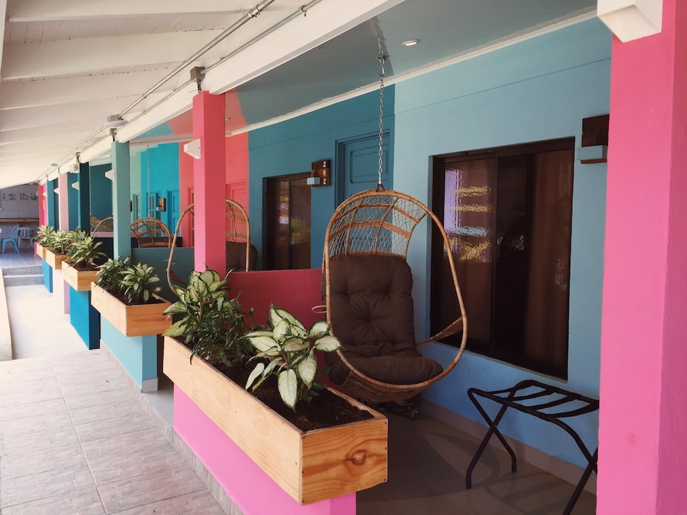 Jaco Surf Camps by Selina Surf Club - Hostel
