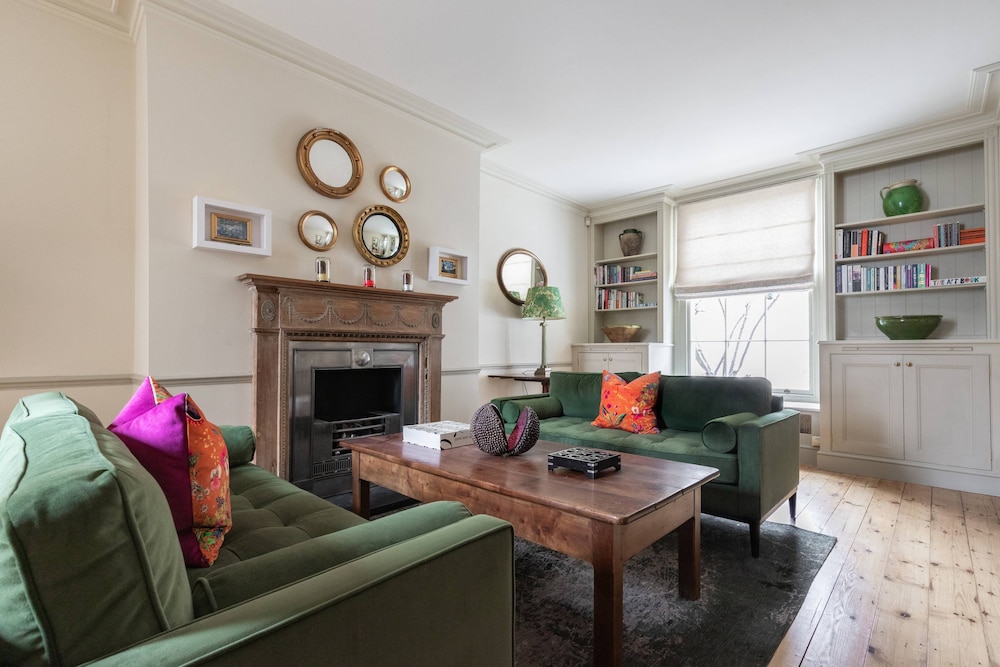 Kensington Place IV by Onefinestay