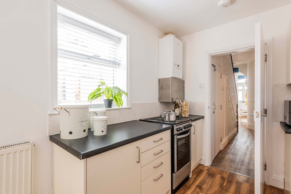 Host Stay The Haven at Church Road