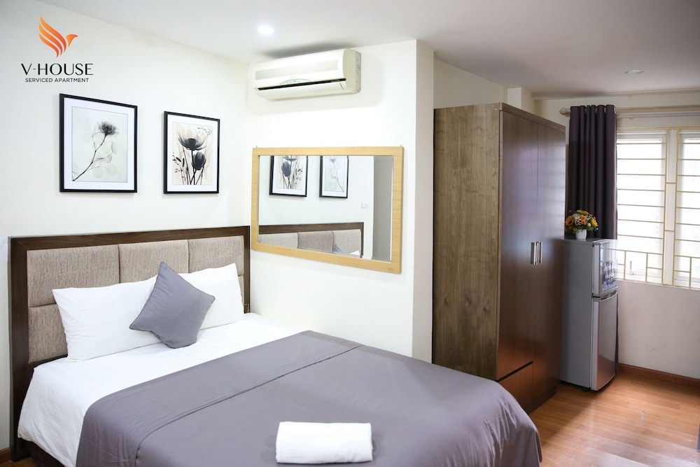 V House 1 Serviced Apartment