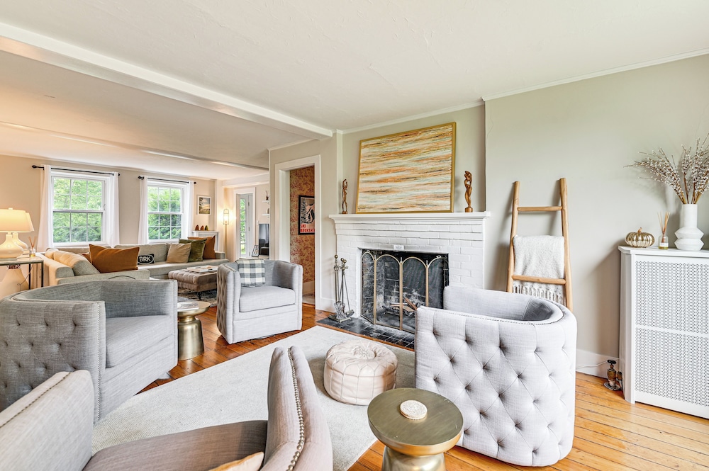 1 Mi to Vineyard: Serene Berkshires Country Escape