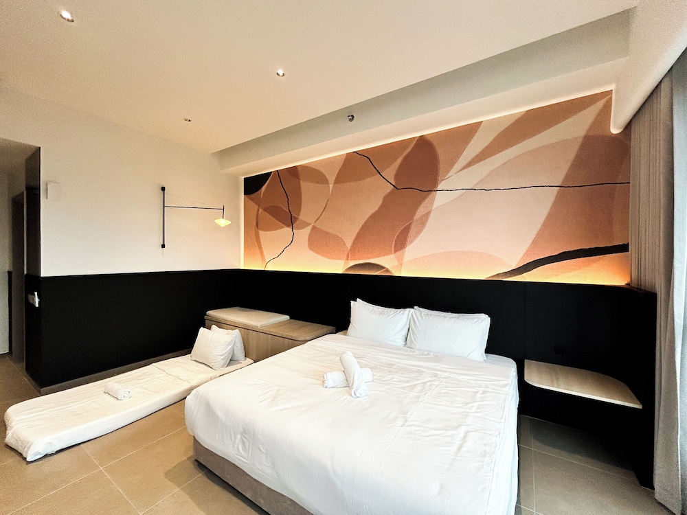 Mossaz by Manhattan Group