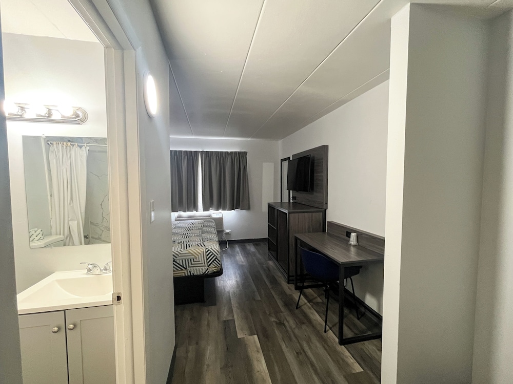 Motel 6 - Chicago, IL