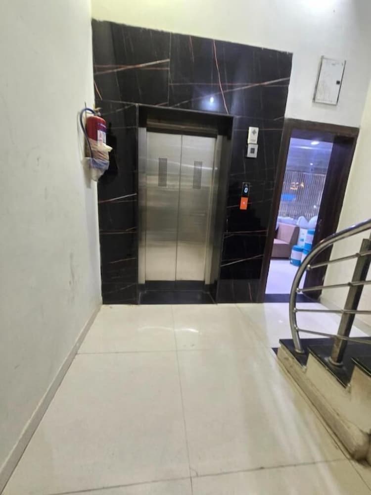 Hotel Vardhman
